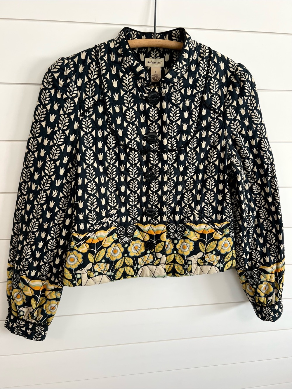 Anthropologie Elevenses Quilted Jacket Size 6 Floral Folk Print Cropped Cotton